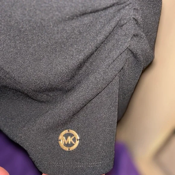 MICHAEL KORS Faux Leather Trim Ruched Top - Picture 6 of 6